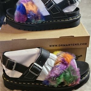 DR.MARTENS VOSS II FAUX FUR FLUFFY SANDAL
